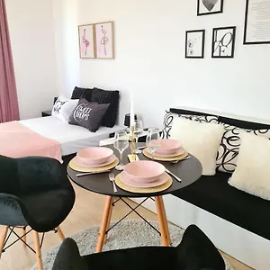 Apartament Rose Studio